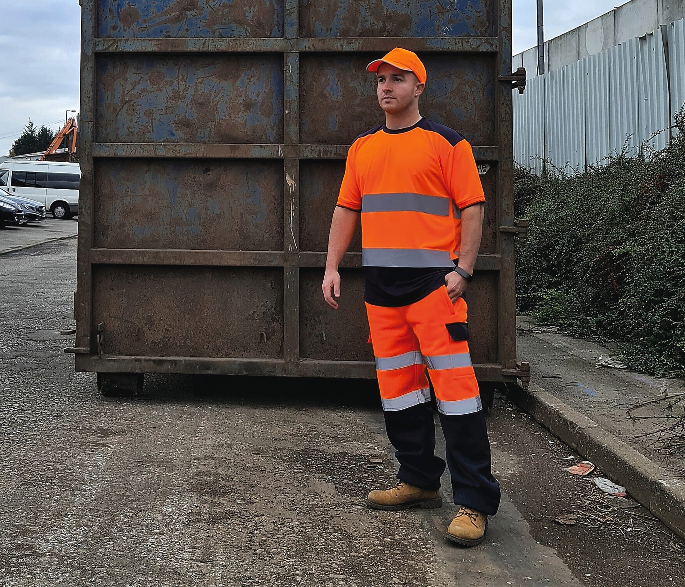 T-shirt bicolore Hi-vis — coloris Hi Vis Orange / Navy (Bleu)
